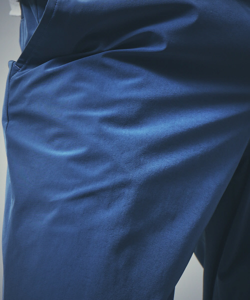 5351 POUR LES HOMMES（ゴーサンゴーイチプールオム）の「2WAYストレッチナイロントラックパンツ（その他パンツ・メンズ・ライトグレー/ブラック/ブルー・44/46/48）」の19枚目の写真