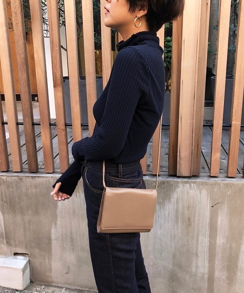 TODAYFUL(トゥデイフル)の「コットンウールタートルトップス(Tシャツ/カットソー・レディース・キナリ/グレー/ネイビー/キャメル・FREE)」の15枚目の写真