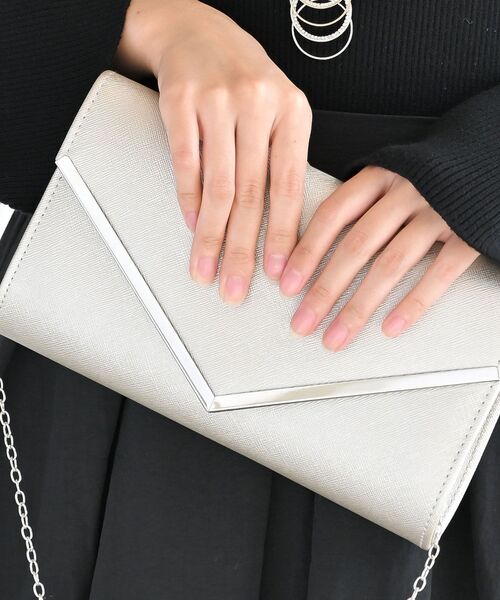 rps（アールピーエス）の「Vメタル2WAYクラッチBAG（クラッチバッグ・レディース・チャコールグレー/ブラック/ベージュ/ブルーグリーン/グレイッシュベージュ/ライトベージュ/ブラック系その他2/ゴールド・フリー）」の20枚目の写真