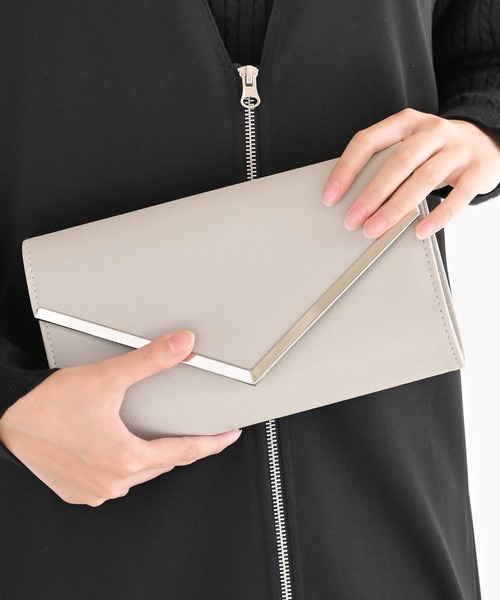 rps（アールピーエス）の「Vメタル2WAYクラッチBAG（クラッチバッグ・レディース・チャコールグレー/ブラック/ベージュ/ブルーグリーン/グレイッシュベージュ/ライトベージュ/ブラック系その他2/ゴールド・フリー）」の6枚目の写真