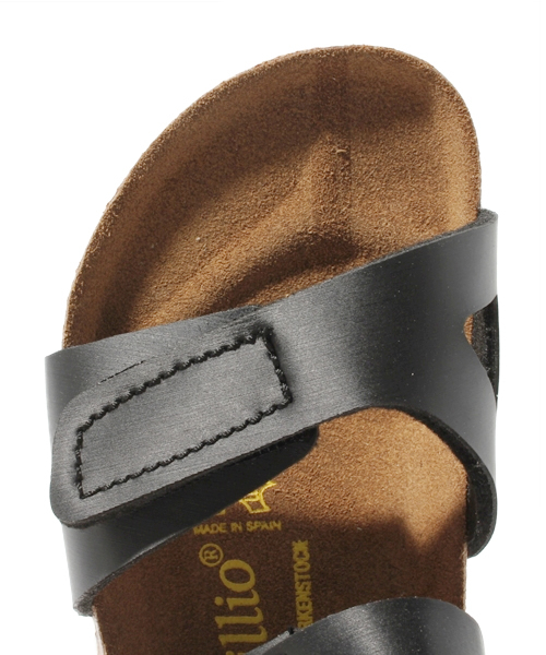 BIRKENSTOCK（ビルケンシュトック）の「BARI/バーリ　アロイブラック (Kid's)（サンダル・キッズ・ブラック・24/25/26/27/28/29/31/33/34）」の5枚目の写真