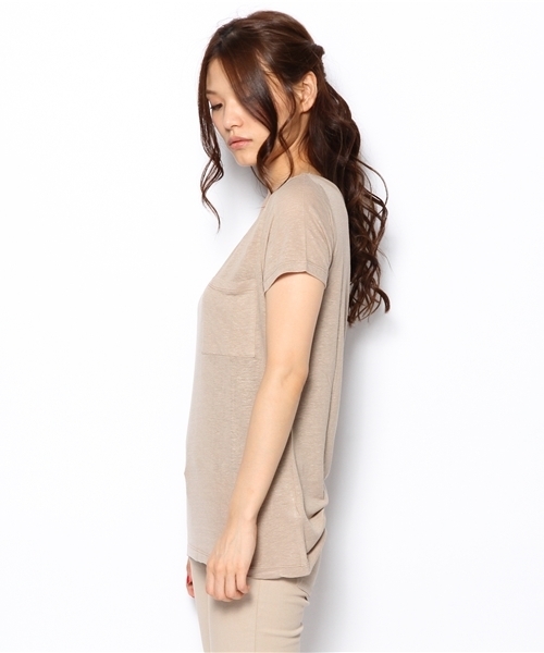 laule'a sunny side store（ラウレアサニーサイドストア）の「ベーシックVネックTee（Tシャツ/カットソー・レディース・オフホワイト/ベージュ・FREE）」の4枚目の写真
