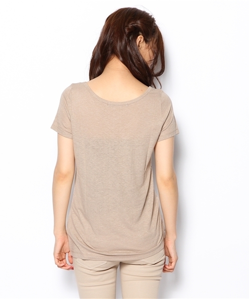 laule'a sunny side store（ラウレアサニーサイドストア）の「ベーシックVネックTee（Tシャツ/カットソー・レディース・オフホワイト/ベージュ・FREE）」の5枚目の写真