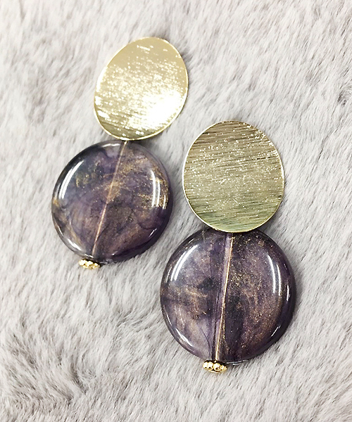 apres jour（アプレジュール）の「【apres jour×ARIAZ】ストーンプレートピアス（ピアス（両耳用）・レディース・スモークグレー/ライトブラウン/ダークパープル/オフホワイト/カーキ/ベージュ・FREE）」の12枚目の写真