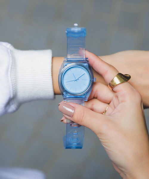 NIXON（ニクソン）の「THE TIME TELLER P【THE OUT LOUD Collection