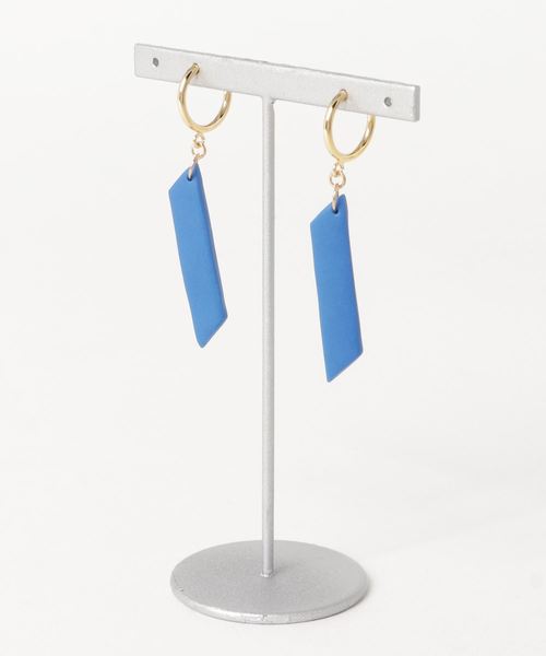 tone(トーン)の「【atelier*mio】パラレロ earring(イヤリング・レディース・パープル/レッド/イエロー/ブルー/グリーン・FREE)」の3枚目の写真