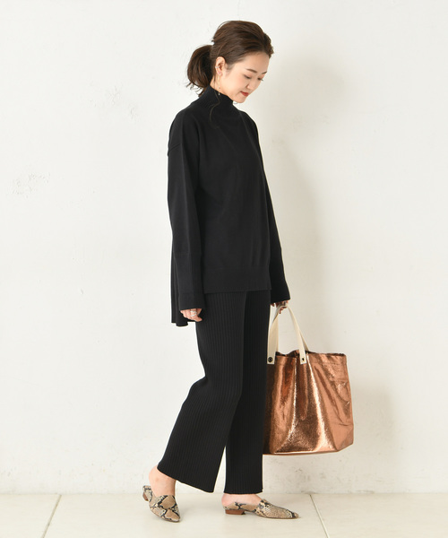 DouDou(ドゥドゥ)の「ニットアップタートル(ニット/セーター・レディース・オフホワイト/ブラック/キャメル・FREE)」の19枚目の写真