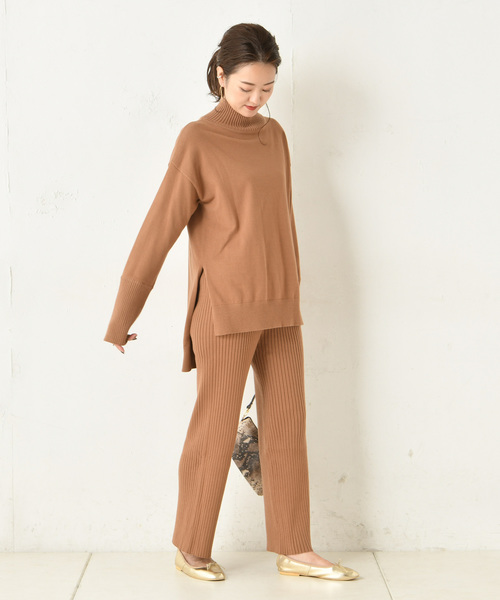 DouDou(ドゥドゥ)の「ニットアップタートル(ニット/セーター・レディース・オフホワイト/ブラック/キャメル・FREE)」の13枚目の写真