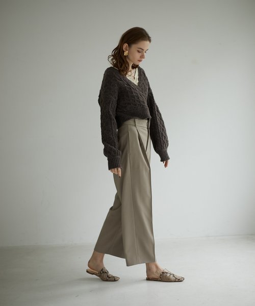 EMMA LIMBER(エマリンバー)の「Hight Waist Wide Pants(スラックス・レディース・ベージュ/ブルー・SMALL/MEDIUM)」の12枚目の写真
