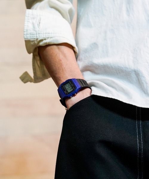 CASIO（カシオ）の「/CASIO（カシオ）/スタンダードデジタル　腕時計（デジタル腕時計・メンズ・ゴールド/グレー/ブルー/カーキ/シルバー・FREE）」の12枚目の写真