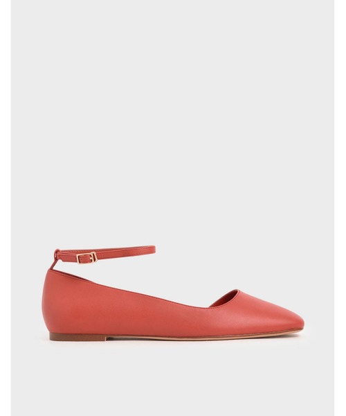 CHARLES & KEITH(チャールズ & キース)の「アンクルストラップ ドルセイフラット / Ankle Strap D'Orsay Flats(パンプス・レディース・ブラック/オフホワイト/レンガ・22.5cm/23cm/23.5cm/24.5cm/25cm/25.5cm)」の1枚目の写真