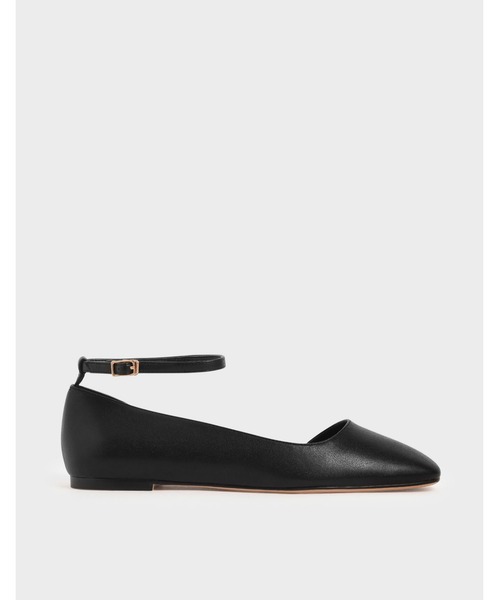CHARLES & KEITH(チャールズ & キース)の「アンクルストラップ ドルセイフラット / Ankle Strap D'Orsay Flats(パンプス・レディース・ブラック/オフホワイト/レンガ・22.5cm/23cm/23.5cm/24.5cm/25cm/25.5cm)」の3枚目の写真