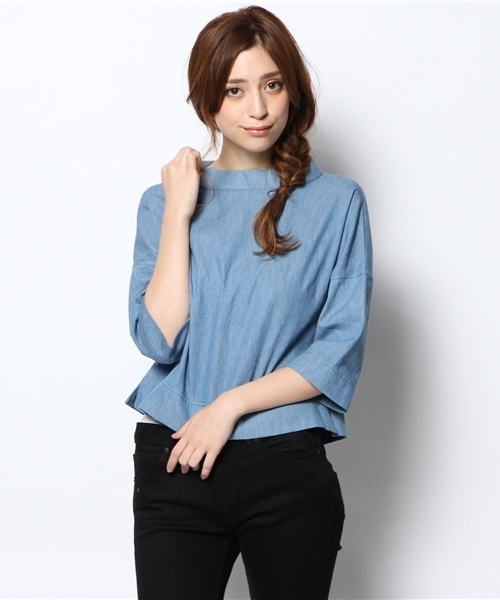 BEAMS LIGHTS Women's（ビームスライツ ウィメンズ）の「BEAMS LIGHTS / デニムハイネック ブラウス（シャツ/ブラウス・レディース・サックスブルー/ネイビー・36/38）」の2枚目の写真