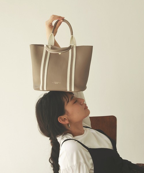 TOPKAPI（トプカピ）の「[トプカピ トレジャー]TOPKAPI TREASURE ソフトシュリンク テープコンビ ミニ トート バッグ（トートバッグ・レディース・ブラック/レンガ/ブラウン/グレイッシュベージュ・FREE）」の3枚目の写真