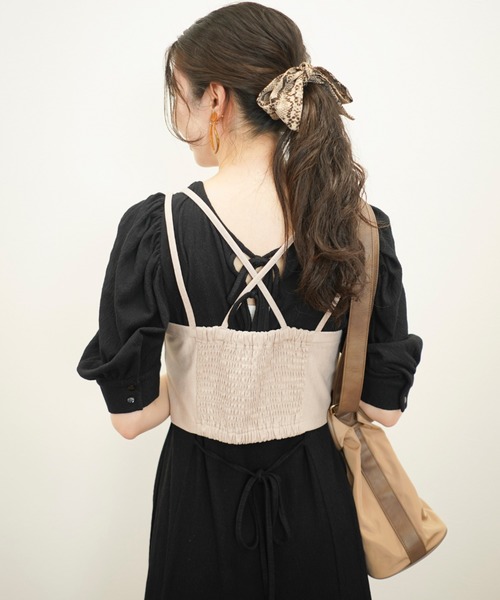 archives(アルシーヴ)の「backクロスビスチェ(Tシャツ/カットソー・レディース・ブラック/ベージュ/グリーン/レンガ・MEDIUM)」の12枚目の写真