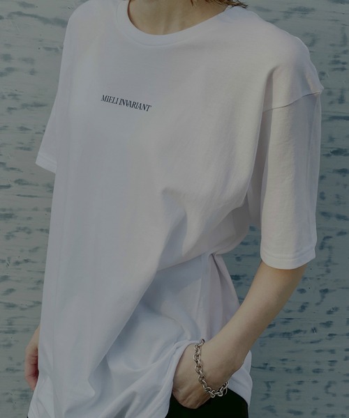 MIELI INVARIANT（ミエリインヴァリアント）の「MIELI Unisex Logo Tee（Tシャツ/カットソー・レディース・ホワイト・XL）」の6枚目の写真