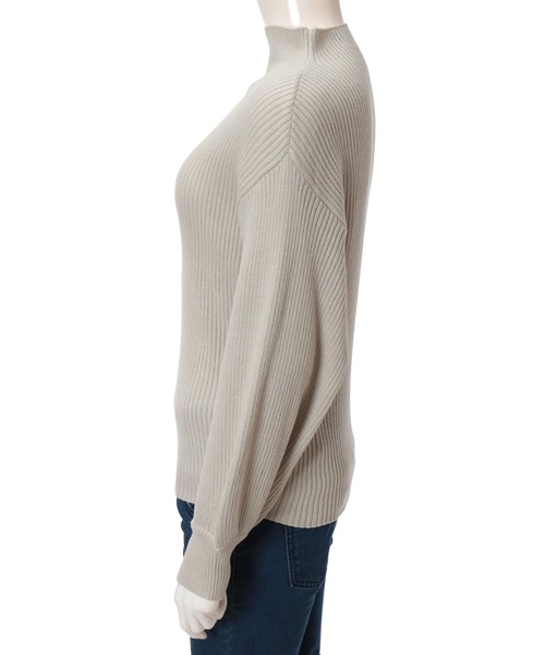 fifth（フィフス）の「ボトルネックボリューム袖リブニット（ニット/セーター・レディース・ベージュ/ライトグリーン・MEDIUM）」の5枚目の写真