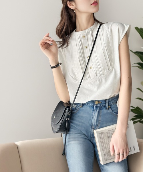 classicalelf（クラシカルエルフ）の「360度愛され。コットン100％フレンチスリーブドレスシャツ（シャツ/ブラウス・レディース・ホワイト/ブラック/グレイッシュベージュ/ブルー・MEDIUM/X-LARGE/LARGE/SMALL）」の7枚目の写真