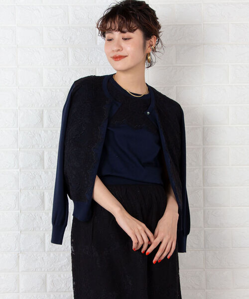 NOLLEY’S Sophi（ノーリーズソフィ）の「レース付クルーネックカーディガン（カーディガン/ボレロ・レディース・ネイビー/ベージュ/アイボリー・36/38）」の3枚目の写真