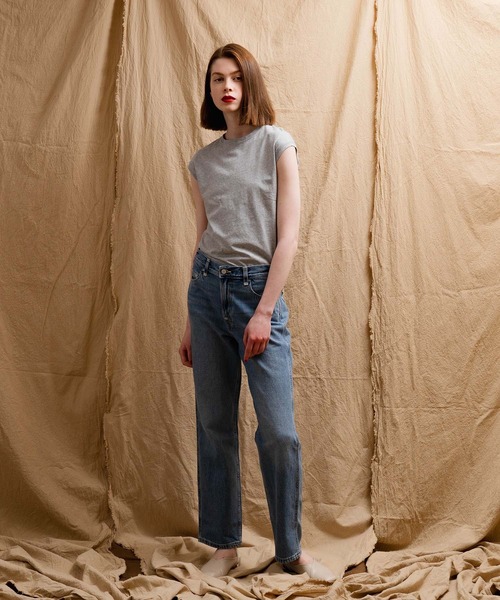 Levi's(リーバイス)の「Levi's(R)RED LOOSE STRAIGHT MIDDAY BREAK(デニムパンツ・レディース・インディゴブルー・23inch/24inch/25inch/26inch/27inch/28inch/29inch/30inch)」の20枚目の写真