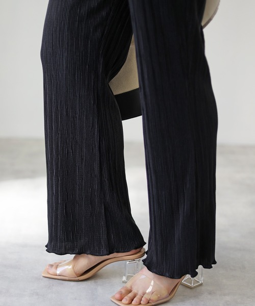 4youstory（フォーユーストーリー）の「サテンミニプリーツパンツ（その他パンツ・レディース・ブラック/パープル/グレイッシュベージュ/ブルー・MEDIUM）」の13枚目の写真