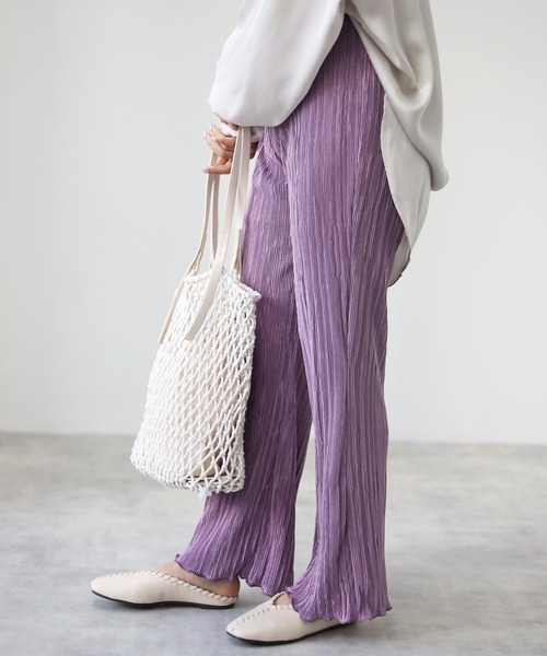 4youstory（フォーユーストーリー）の「サテンミニプリーツパンツ（その他パンツ・レディース・ブラック/パープル/グレイッシュベージュ/ブルー・MEDIUM）」の20枚目の写真