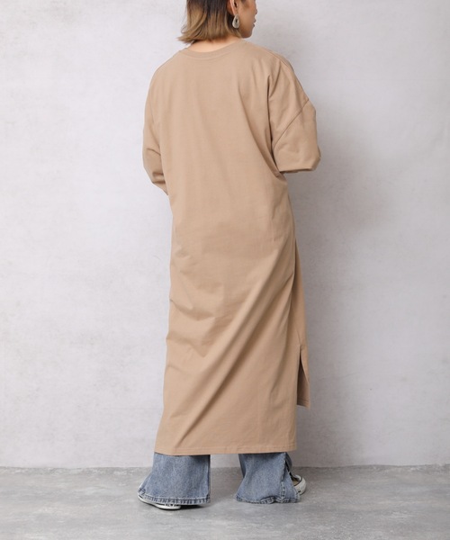 ap retro（アプレトロ）の「カットロングスリーブワンピース【ZOZO限定アイテム】（ワンピース・レディース・チャコール/ブルーグリーン/ライトベージュ/アイボリー/ブラック/ベージュ/カーキ/ライトブルー・FREE）」の22枚目の写真