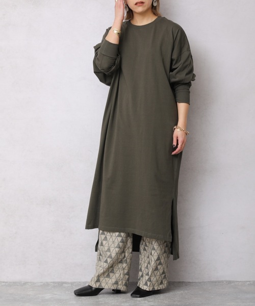 ap retro（アプレトロ）の「カットロングスリーブワンピース【ZOZO限定アイテム】（ワンピース・レディース・チャコール/ブルーグリーン/ライトベージュ/アイボリー/ブラック/ベージュ/カーキ/ライトブルー・FREE）」の13枚目の写真