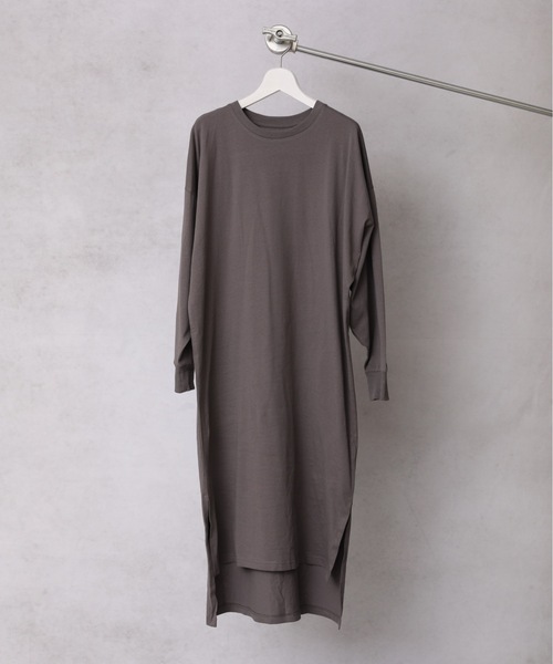 ap retro（アプレトロ）の「カットロングスリーブワンピース【ZOZO限定アイテム】（ワンピース・レディース・チャコール/ブルーグリーン/ライトベージュ/アイボリー/ブラック/ベージュ/カーキ/ライトブルー・FREE）」の17枚目の写真