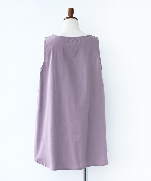 n'OrLABEL(ノアールレーベル)の「『コットンシャツ生地ロングタンク』(タンクトップ・レディース・ラベンダー/カーキ/レッド/ホワイト/ブラック/チャコール・1/2)」の12枚目の写真