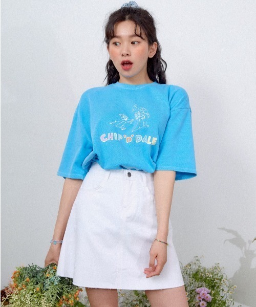 muahmuah（ムーアムーア）の「『muah muah/ムーアムーア×DISNEY/ディズニー』Chip and Dale Pigment T-shirt/チップ＆デール ピグメント 半袖Tシャツ（Tシャツ/カットソー・レディース・チャコールグレー/ベージュ/パープル/ブルー・FREE）」の11枚目の写真