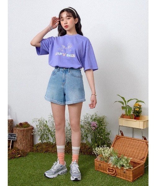 muahmuah（ムーアムーア）の「『muah muah/ムーアムーア×DISNEY/ディズニー』Chip and Dale Pigment T-shirt/チップ＆デール ピグメント 半袖Tシャツ（Tシャツ/カットソー・レディース・チャコールグレー/ベージュ/パープル/ブルー・FREE）」の12枚目の写真