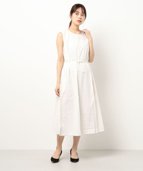 SVEC（シュベック）の「ノースリーブ ロング フレア ワンピース（ワンピース・レディース・ブラック/ブラウン/ベージュ・FREE）」の9枚目の写真