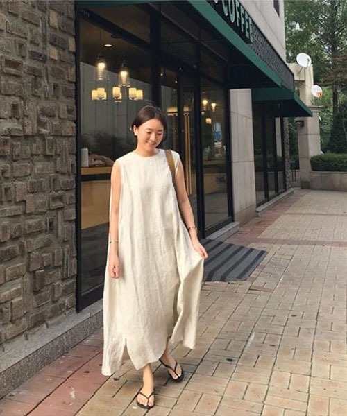 SVEC（シュベック）の「ノースリーブ ロング フレア ワンピース（ワンピース・レディース・ブラック/ブラウン/ベージュ・FREE）」の6枚目の写真