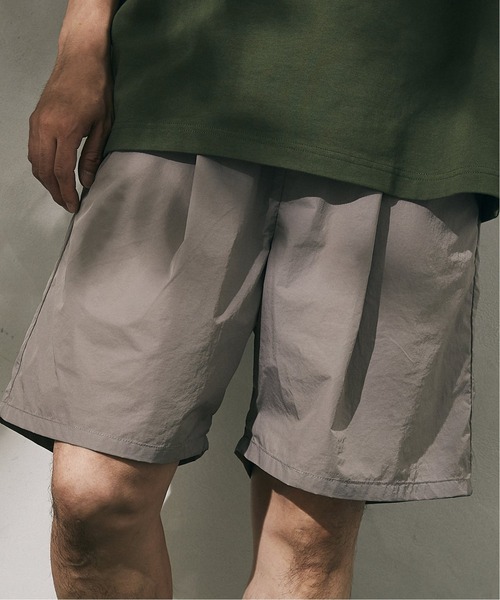 JOURNAL STANDARD relume（ジャーナルスタンダード　レリューム）の「Ny Neo Type Writer パッカブル ワイドショーツ/トラックパンツ（その他パンツ・メンズ・ブラック/パープル/グレー・MEDIUM/LARGE）」の3枚目の写真