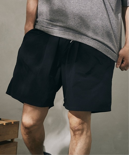 JOURNAL STANDARD relume（ジャーナルスタンダード　レリューム）の「Ny Neo Type Writer パッカブル ワイドショーツ/トラックパンツ（その他パンツ・メンズ・ブラック/パープル/グレー・MEDIUM/LARGE）」の2枚目の写真