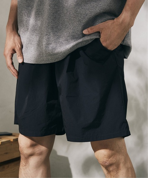 JOURNAL STANDARD relume（ジャーナルスタンダード　レリューム）の「Ny Neo Type Writer パッカブル ワイドショーツ/トラックパンツ（その他パンツ・メンズ・ブラック/パープル/グレー・MEDIUM/LARGE）」の21枚目の写真