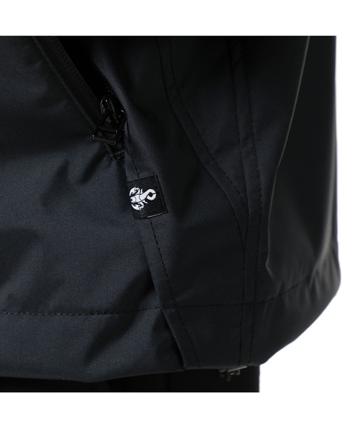 SOPHNET.（ソフネット）の「NYLON HOODED BLOUSON（ブルゾン・メンズ・ブルー/ブラック・MEDIUM/SMALL/LARGE/X-LARGE）」の19枚目の写真