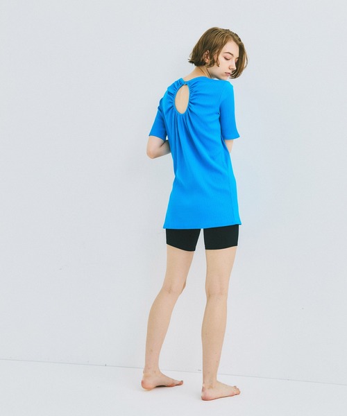 UNITED TOKYO（ユナイテッドトウキョウ）の「beautility　リバーテレコバックギャザートップス（Tシャツ/カットソー・レディース・ブラック/ブルー/グリーン・FREE）」の8枚目の写真