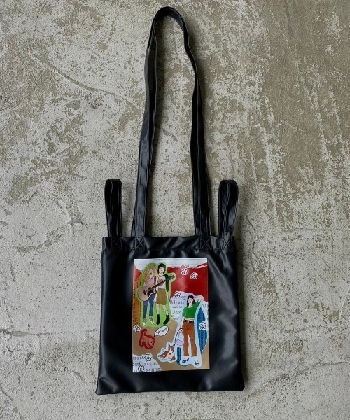 VACANCY（ヴァカンシー）の「【Akari Kuramoto×VACANCY】コラボコラージュイラストマルチトート（トートバッグ・レディース・ブラック・FREE）」の7枚目の写真
