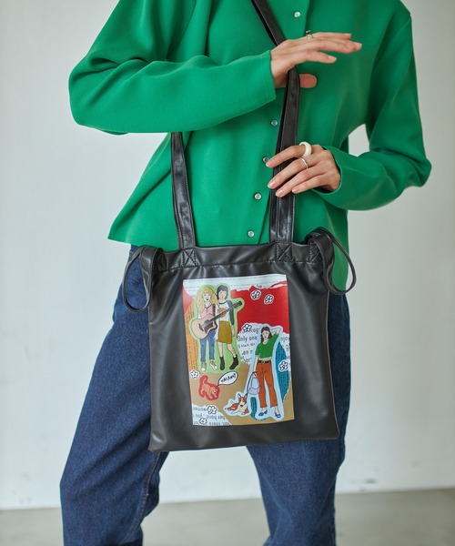 VACANCY（ヴァカンシー）の「【Akari Kuramoto×VACANCY】コラボコラージュイラストマルチトート（トートバッグ・レディース・ブラック・FREE）」の16枚目の写真