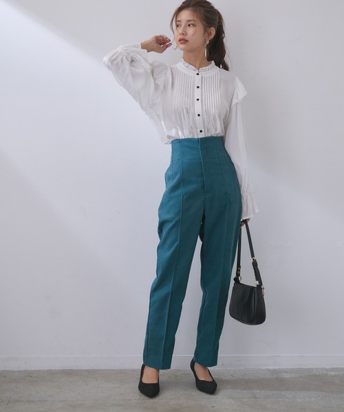 VIS（ビス）の「【WEB限定】ピンタックで脚長！ハイウエスト起毛カラーパンツ（スラックス・レディース・オレンジ/グリーン/ラベンダー/キナリ・SS/S/M/L）」の17枚目の写真