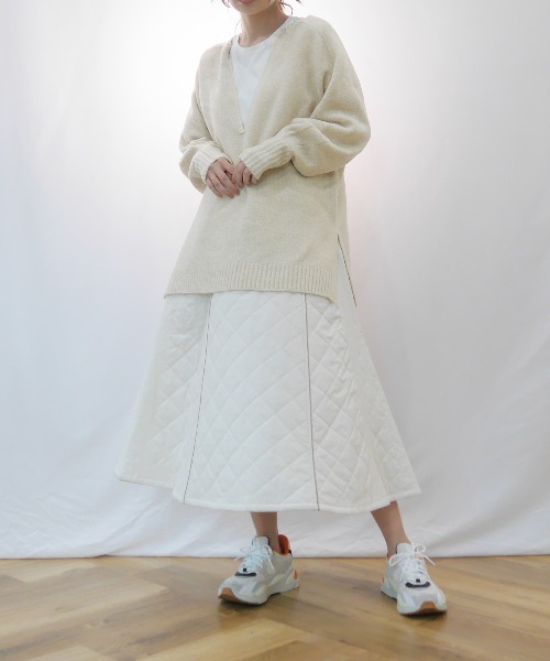 AZUL ENCANTO（アズールエンカント）の「杢ストレッチ スウェットライク キーネック ニット（ニット/セーター・レディース・ブラック/グレー/オフホワイト・FREE）」の9枚目の写真