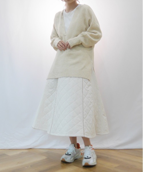 AZUL ENCANTO（アズールエンカント）の「杢ストレッチ スウェットライク キーネック ニット（ニット/セーター・レディース・ブラック/グレー/オフホワイト・FREE）」の15枚目の写真