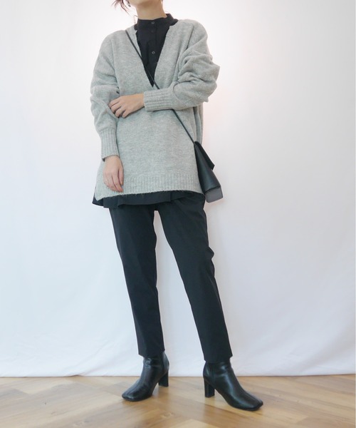 AZUL ENCANTO（アズールエンカント）の「杢ストレッチ スウェットライク キーネック ニット（ニット/セーター・レディース・ブラック/グレー/オフホワイト・FREE）」の16枚目の写真