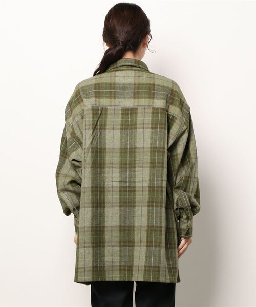 LOWRYS FARM(ローリーズファーム)の「ヘリンボーンチェックシャツLS 214844(シャツ/ブラウス・レディース・ベージュ/ブラウン/グリーン・FREE)」の4枚目の写真