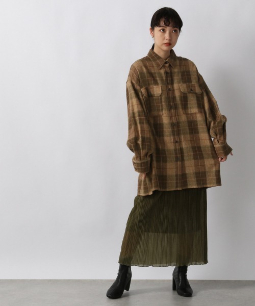 LOWRYS FARM(ローリーズファーム)の「ヘリンボーンチェックシャツLS 214844(シャツ/ブラウス・レディース・ベージュ/ブラウン/グリーン・FREE)」の6枚目の写真