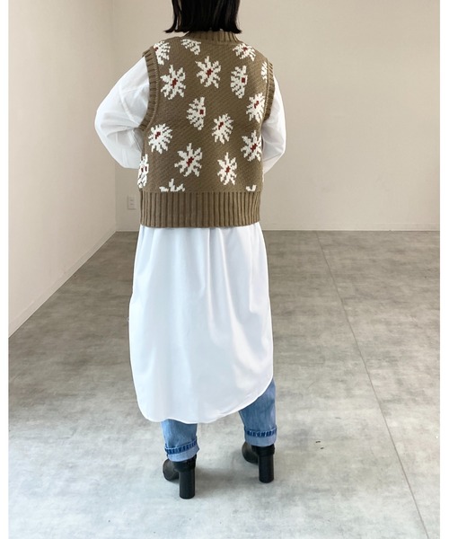 She's Closet（シーズクローゼット）の「リバーシブルバルキー花柄ニットベスト（ベスト・レディース・ブラック/グリーン/モカ・FREE）」の11枚目の写真