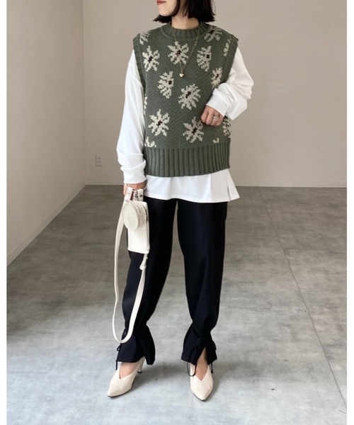 She's Closet（シーズクローゼット）の「リバーシブルバルキー花柄ニットベスト（ベスト・レディース・ブラック/グリーン/モカ・FREE）」の13枚目の写真