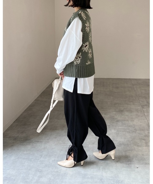 She's Closet（シーズクローゼット）の「リバーシブルバルキー花柄ニットベスト（ベスト・レディース・ブラック/グリーン/モカ・FREE）」の14枚目の写真
